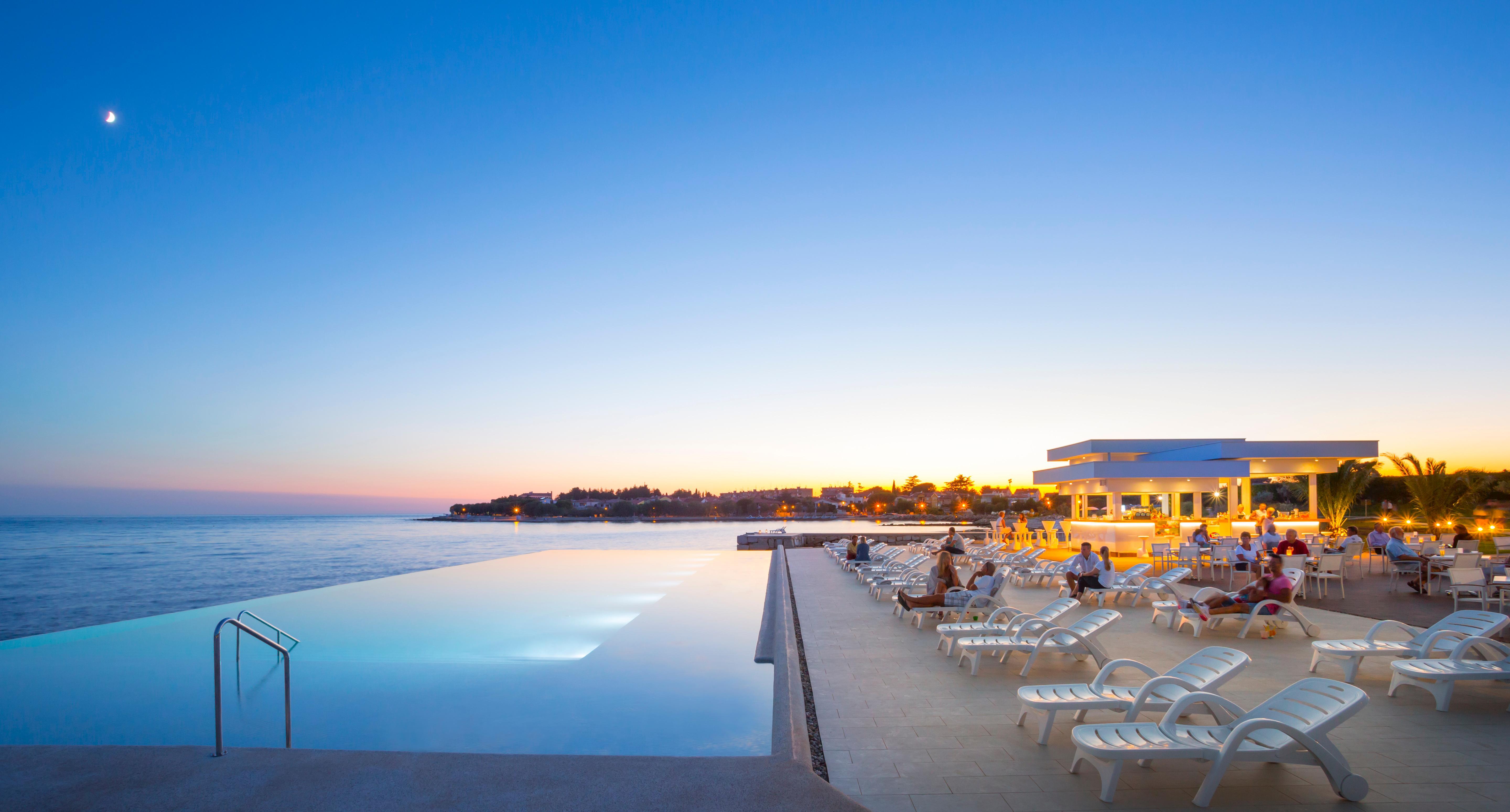 Aminess Vival Maestral Hotel Новиград Экстерьер фото