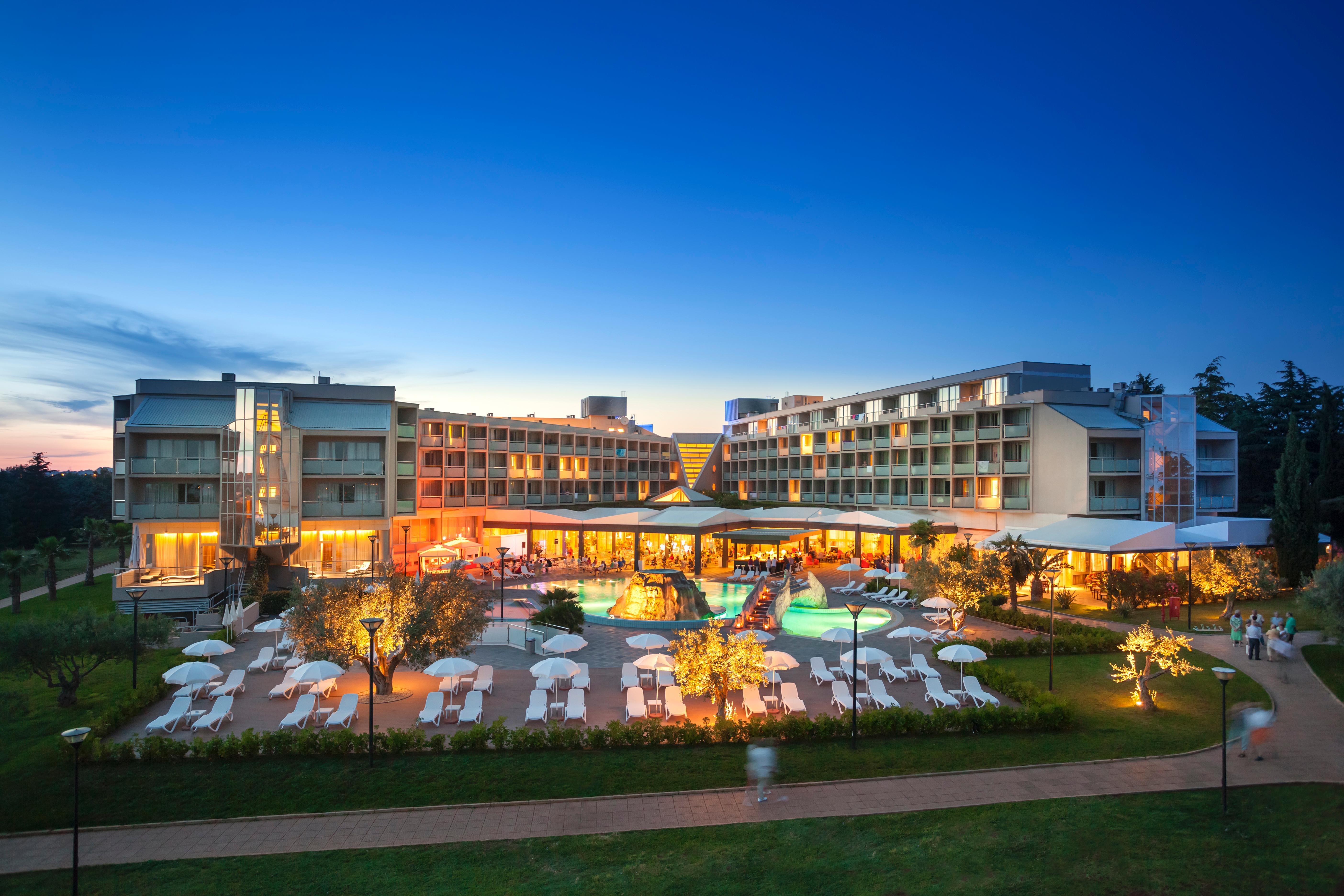 Aminess Vival Maestral Hotel Новиград Экстерьер фото